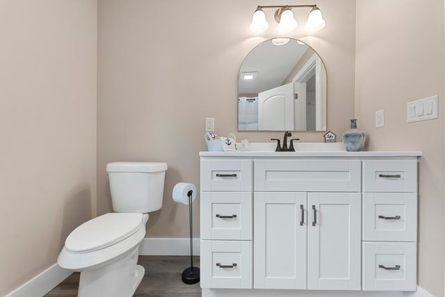 3551 W Lake Mitchell Drive, Cadillac, MI 49601