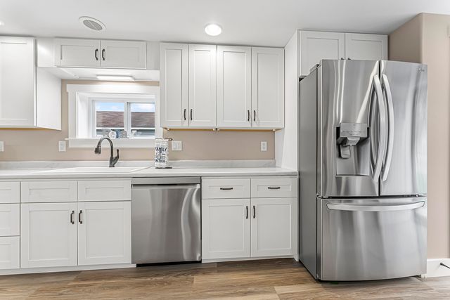 3551 W Lake Mitchell Drive, Cadillac, MI 49601