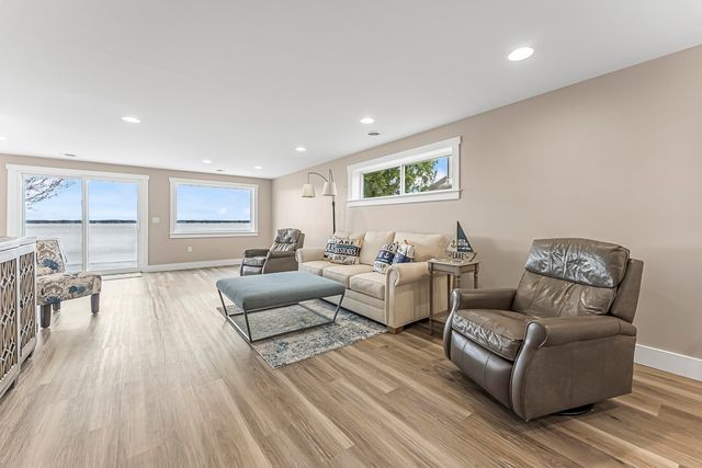 3551 W Lake Mitchell Drive, Cadillac, MI 49601