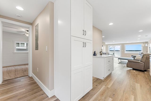 3551 W Lake Mitchell Drive, Cadillac, MI 49601