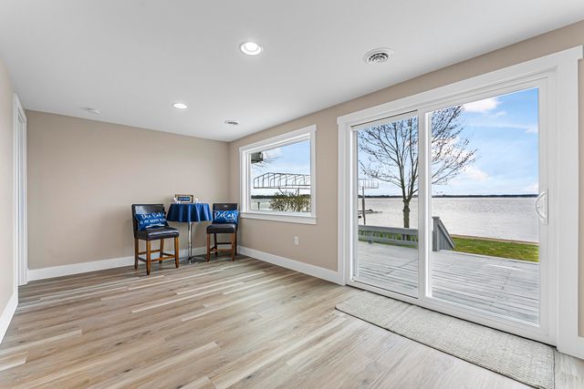 3551 W Lake Mitchell Drive, Cadillac, MI 49601