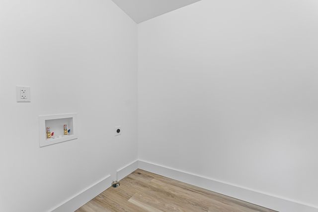 3551 W Lake Mitchell Drive, Cadillac, MI 49601