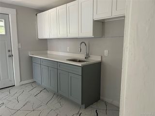 404 State Route 52 3, Woodbourne, NY 12788