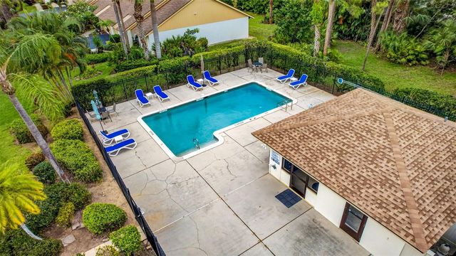 6072 HUNTINGTON WOODS DRIVE 17, Naples, FL 34112