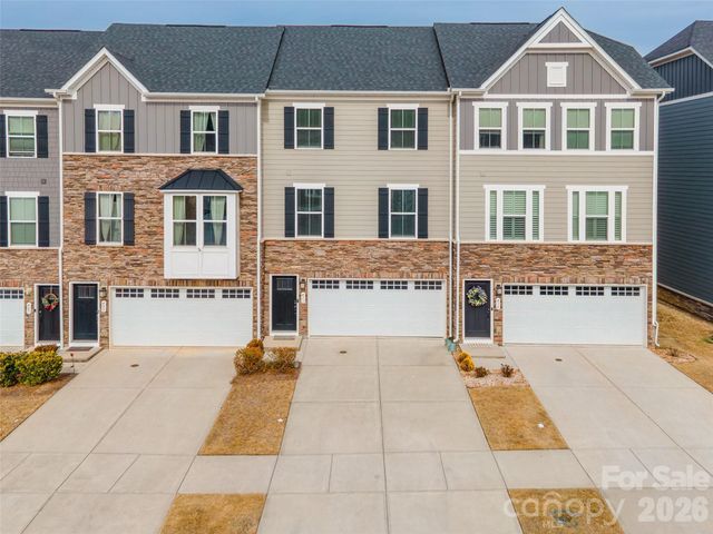 411 Lahinch Drive, Tega Cay, SC 29708