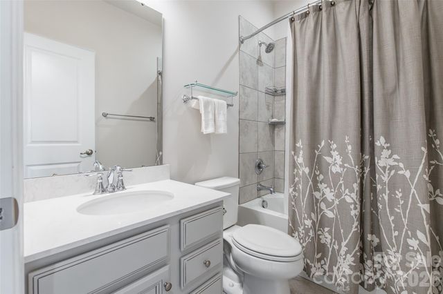 411 Lahinch Drive, Tega Cay, SC 29708