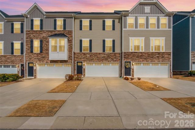 411 Lahinch Drive, Tega Cay, SC 29708