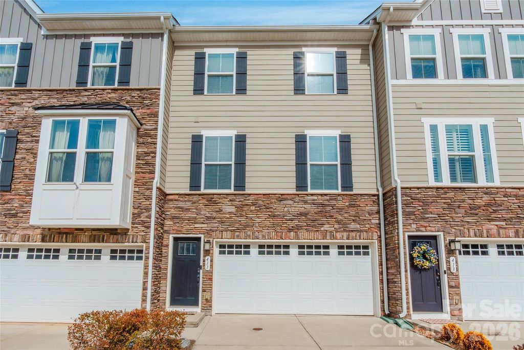 411 Lahinch Drive, Tega Cay, SC 29708