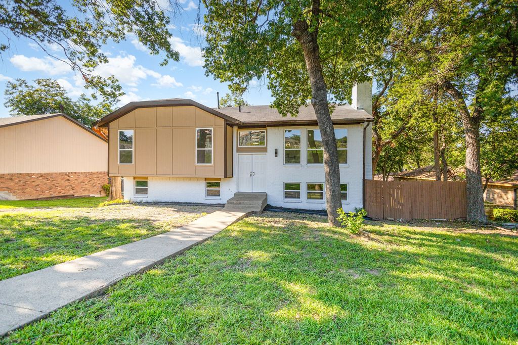 707 W Red Bird Lane, Dallas, TX 75232