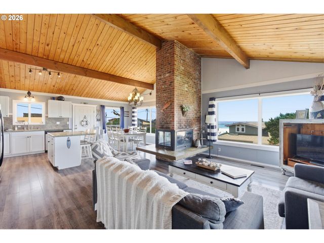 5146 Nw JETTY Ave, Lincoln City, OR 97367