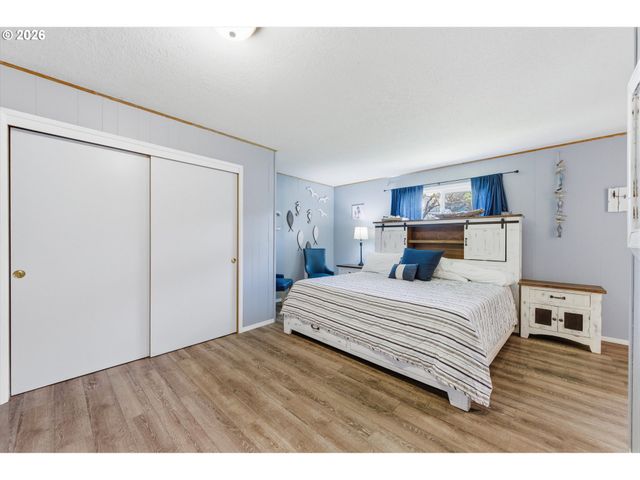 5146 Nw JETTY Ave, Lincoln City, OR 97367