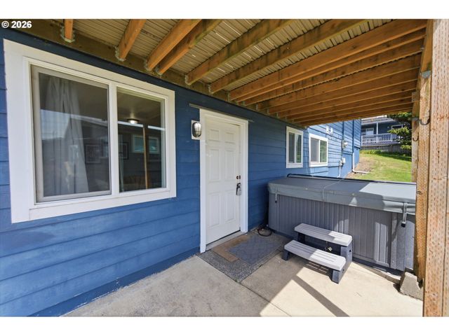 5146 Nw JETTY Ave, Lincoln City, OR 97367