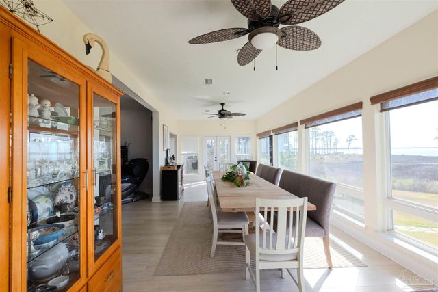 4501 Bayside Dr, Milton, FL 32583