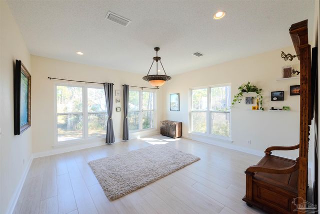 4501 Bayside Dr, Milton, FL 32583