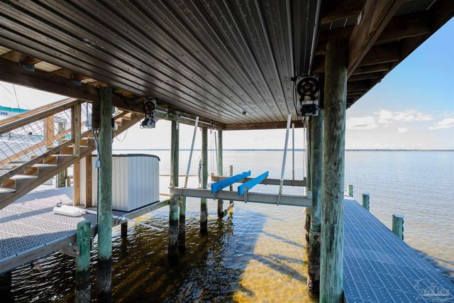 4501 Bayside Dr, Milton, FL 32583