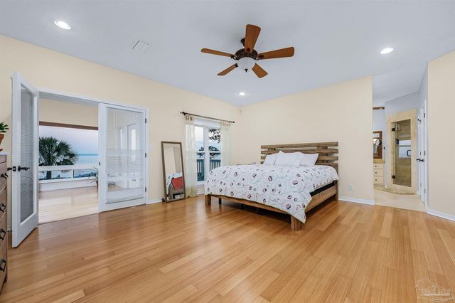 4501 Bayside Dr, Milton, FL 32583