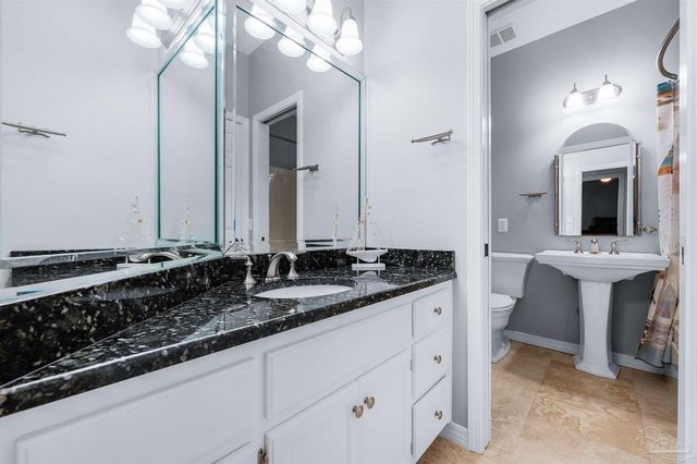 4501 Bayside Dr, Milton, FL 32583