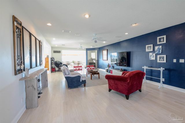 4501 Bayside Dr, Milton, FL 32583