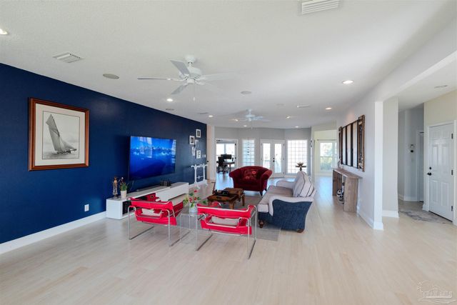 4501 Bayside Dr, Milton, FL 32583