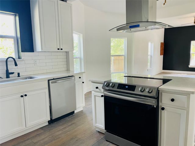 2210 Langford Street, Greenville, TX 75401