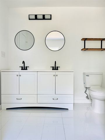 2210 Langford Street, Greenville, TX 75401