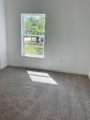 2210 Langford Street, Greenville, TX 75401