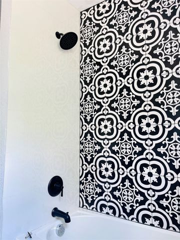 2210 Langford Street, Greenville, TX 75401