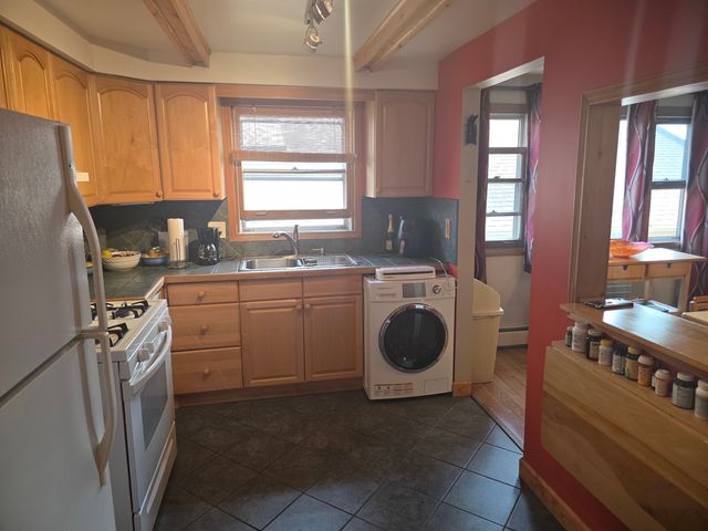 2041 N Harlem Avenue 3E, Chicago, IL 60707