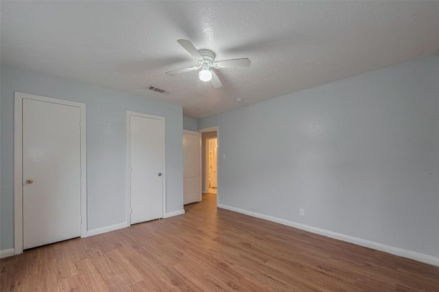 4906 Larkspur Street, Houston, TX 77033