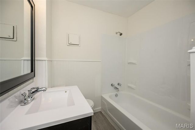 10267 Niblic Drive, Overland, MO 63114