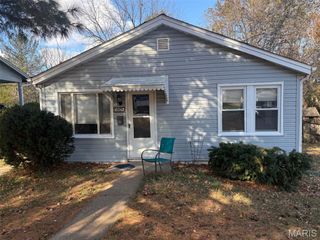 10267 Niblic Drive, Overland, MO 63114