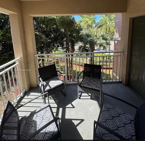 6434 Emerald Dunes Drive 304, West Palm Beach, FL 33411