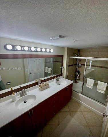 6434 Emerald Dunes Drive 304, West Palm Beach, FL 33411