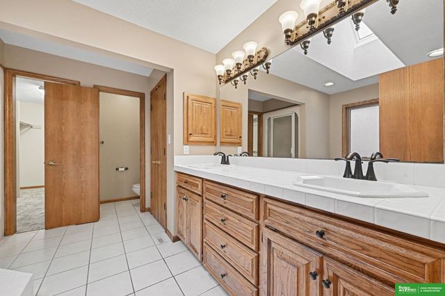 2524 Park Place Drive, Fremont, NE 68025