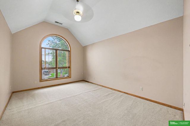 2524 Park Place Drive, Fremont, NE 68025