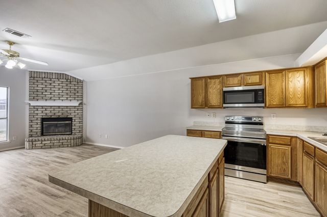 420 Overland Trail, Cedar Hill, TX 75104