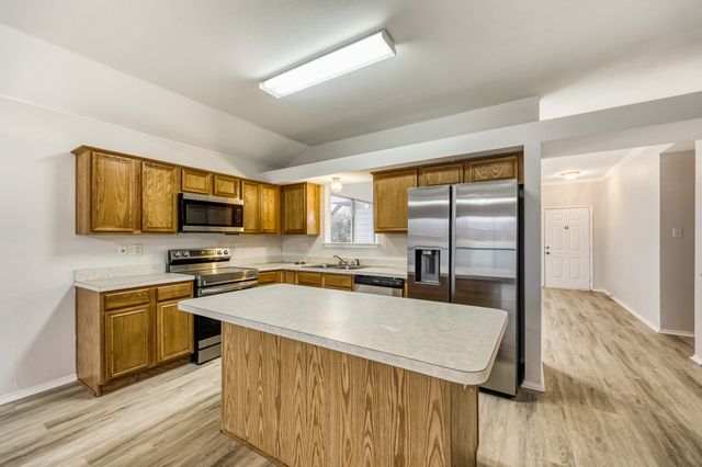 420 Overland Trail, Cedar Hill, TX 75104