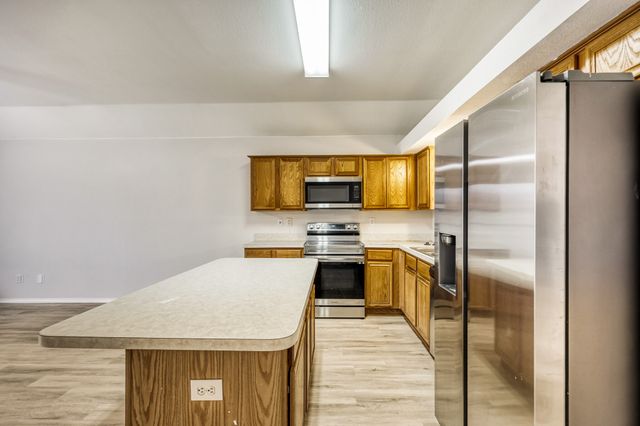 420 Overland Trail, Cedar Hill, TX 75104