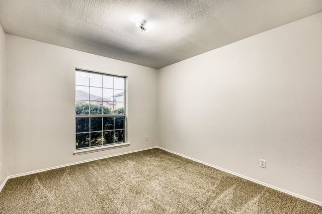 420 Overland Trail, Cedar Hill, TX 75104