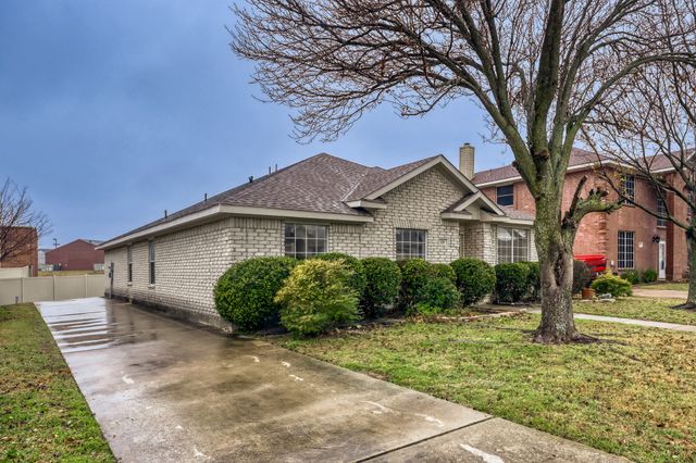 420 Overland Trail, Cedar Hill, TX 75104