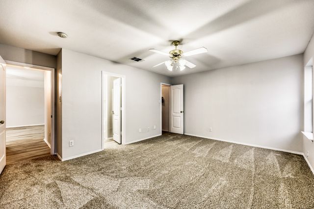 420 Overland Trail, Cedar Hill, TX 75104