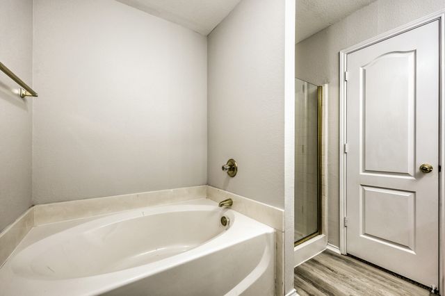 420 Overland Trail, Cedar Hill, TX 75104