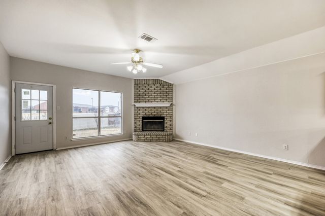 420 Overland Trail, Cedar Hill, TX 75104