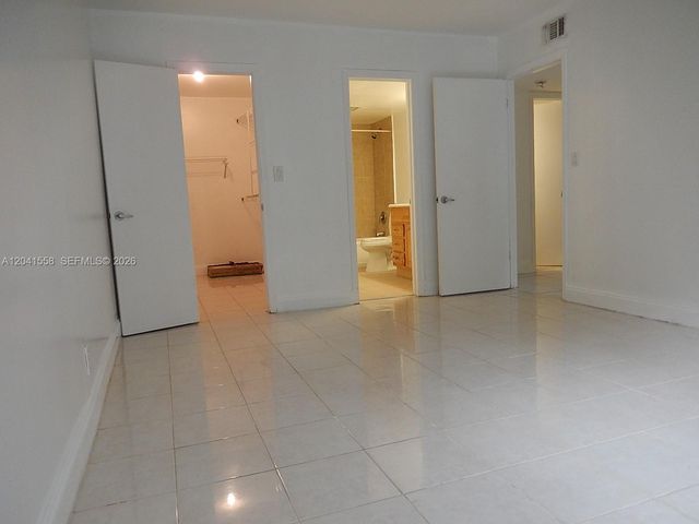 3101 Oakland Shores Drive H105, Oakland Park, FL 33309