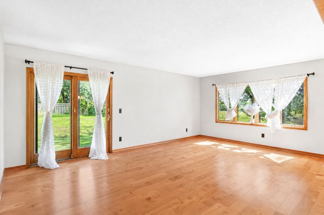 8485 Scandia Trail N, Forest Lake, MN 55025