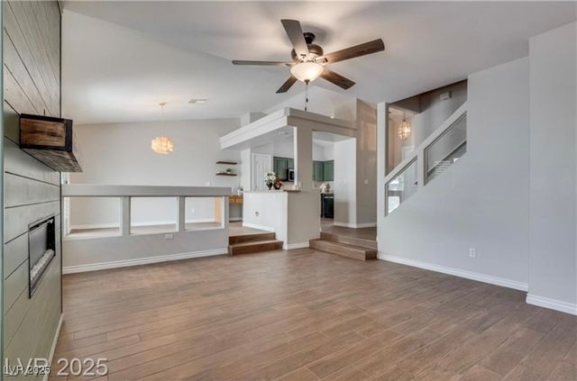 7904 Autumn Gate Avenue, Las Vegas, NV 89131