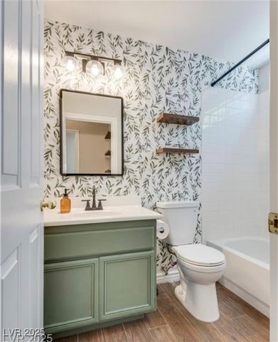 7904 Autumn Gate Avenue, Las Vegas, NV 89131