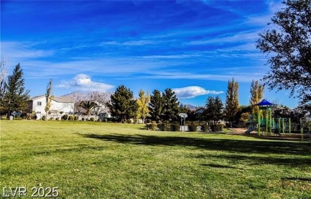 7904 Autumn Gate Avenue, Las Vegas, NV 89131