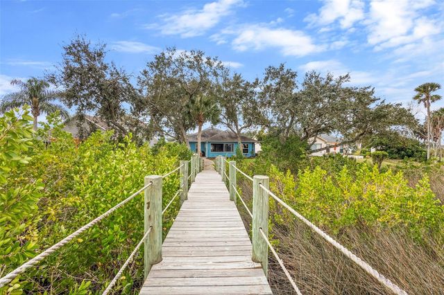 1363 WAYNE AVENUE, New Smyrna Beach, FL 32168