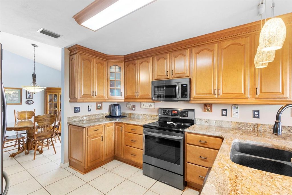 Image 15 of property listing at 1363 WAYNE AVENUE, New Smyrna Beach, FL 32168